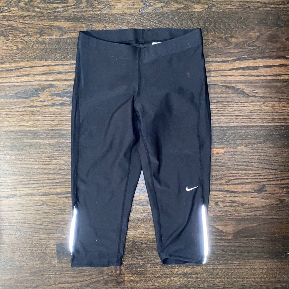 Nike crops